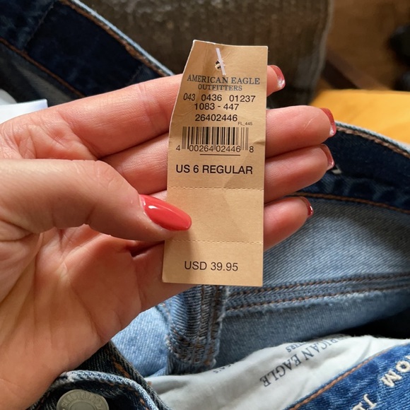 AEO mom jeans - Picture 5 of 6